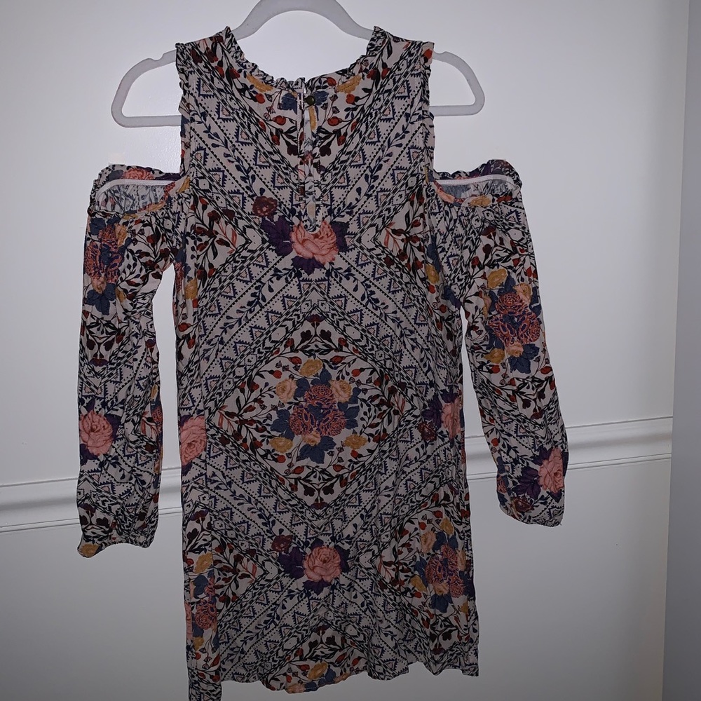 Dress - Picture 2 of 2